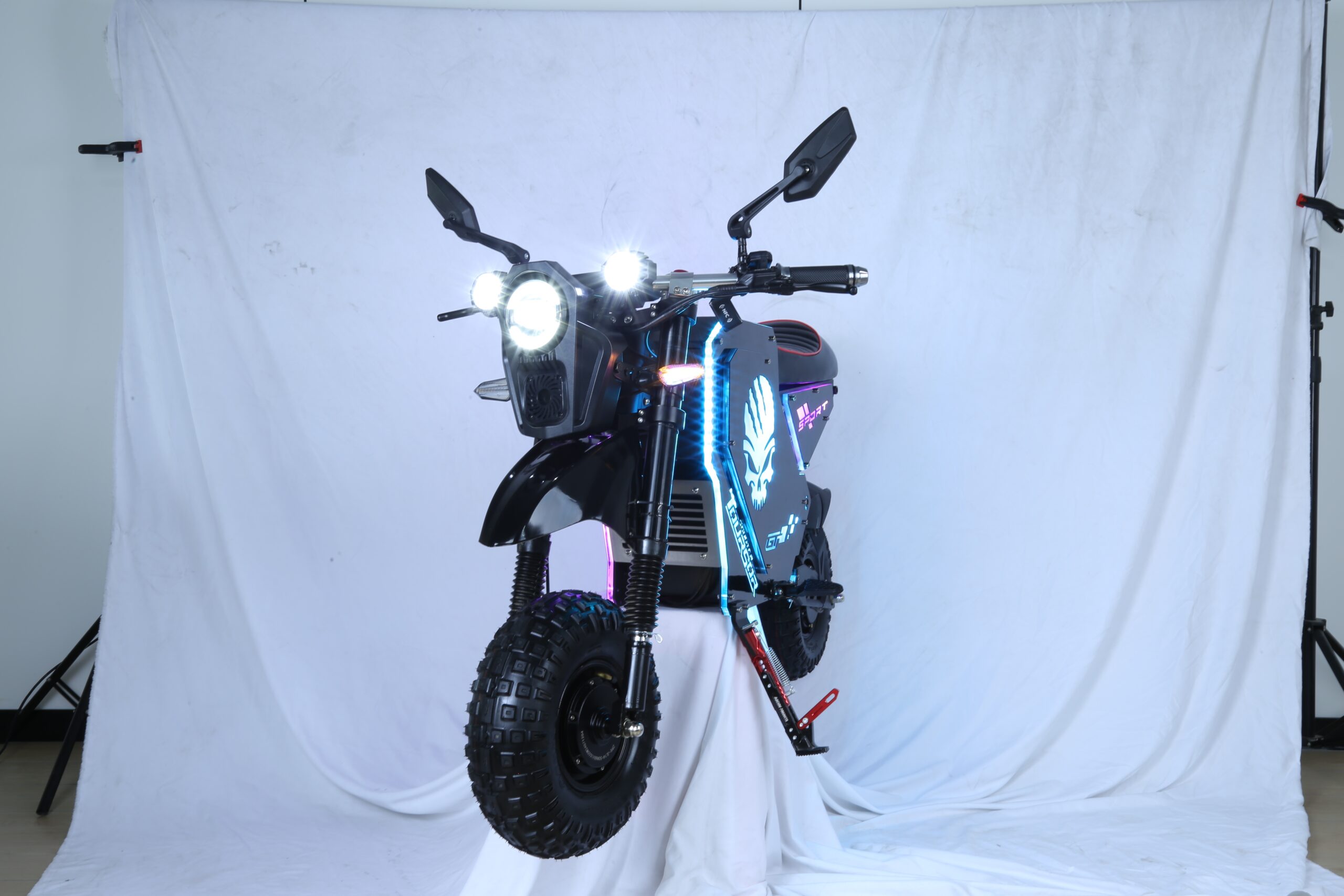 M10 Fashion New Design LED Lights Electric Motorcycle With 14 Inches Wheels - Image 7